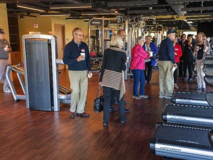 era members explore the gym of the Scarlet Hotel